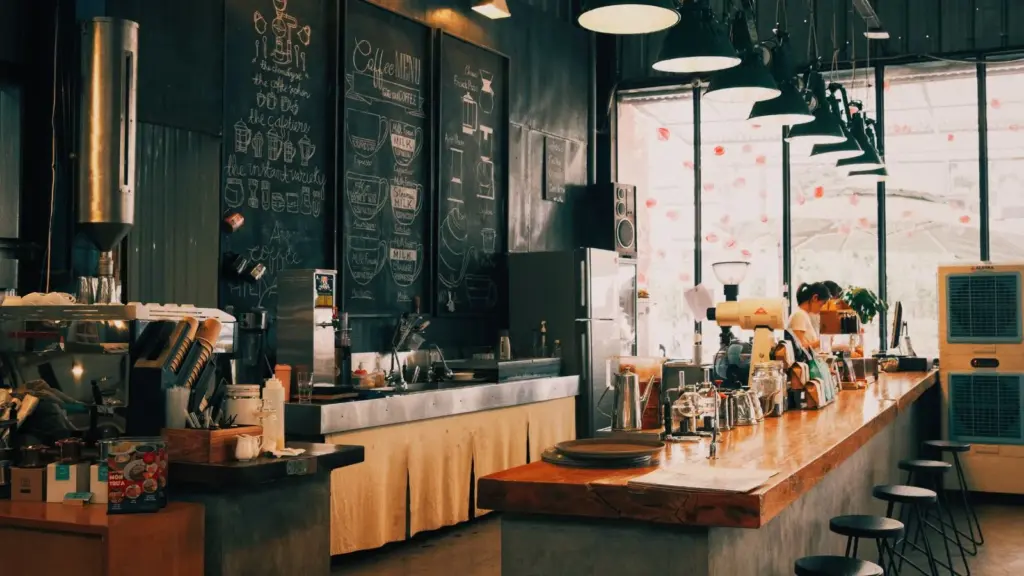 Συνεργασίες με πιχειρήσεις